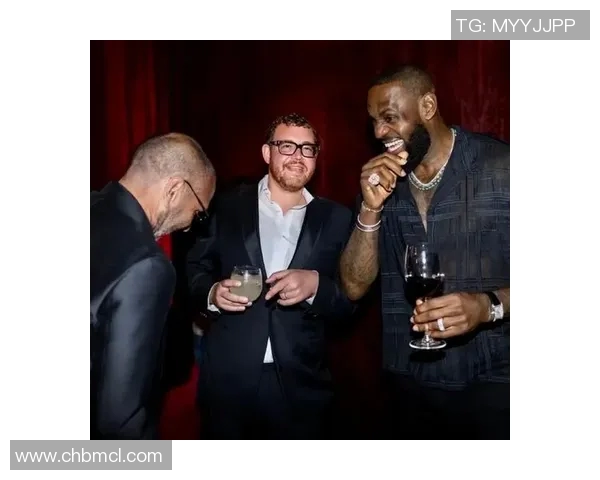 詹姆斯夜店热舞引热议：骑士队管理层或将调查