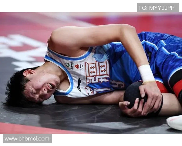 新疆伊力特队员训练备战，全队士气高涨