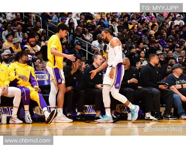 热火主场大胜湖人，拉塞尔状态火爆